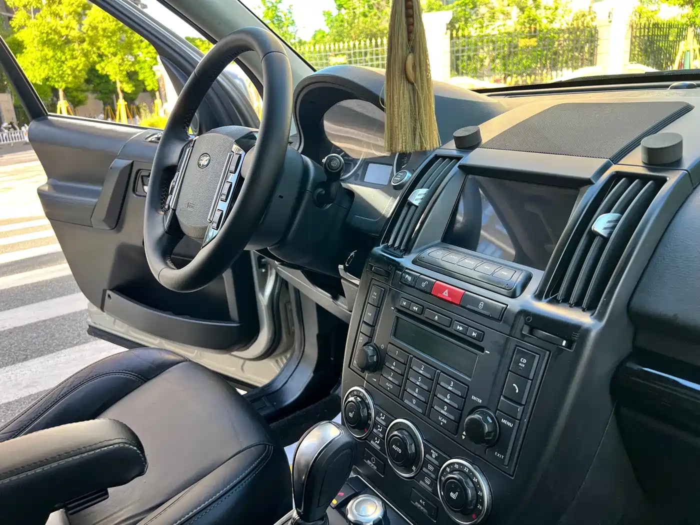 Land Rover Freelander 2 2012 2.0T Si4 HSE Petrol фото 13