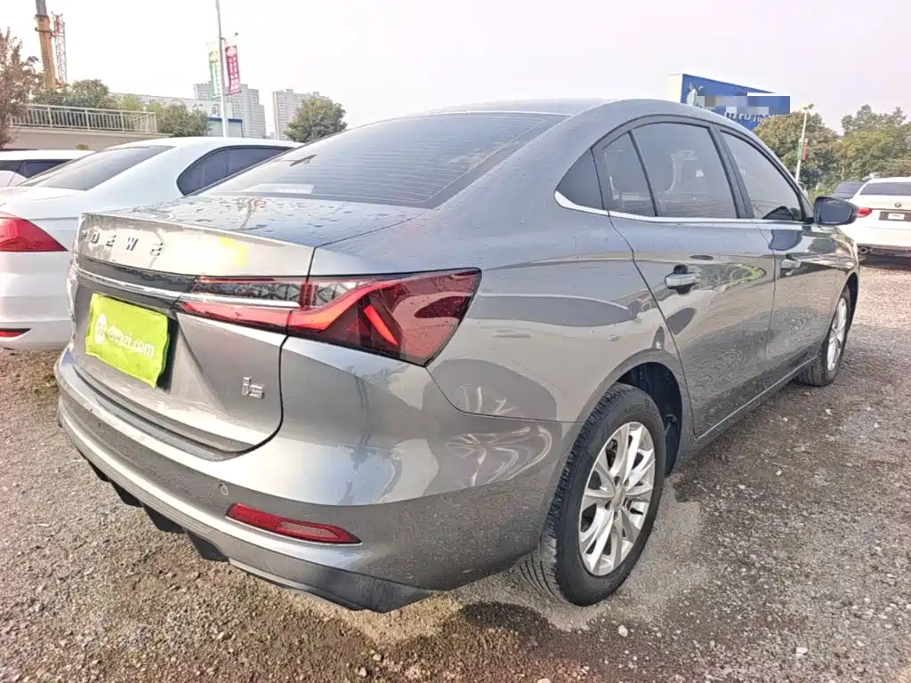 Photo 7 - Roewe i5