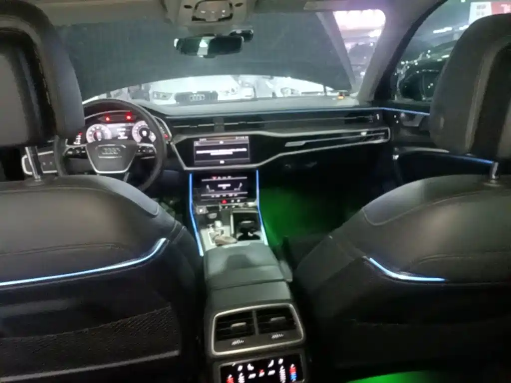 Photo 18 - Audi A6L