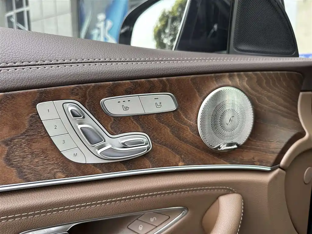 Mercedes-Benz E-Class 2023 E 300 L Luxury фото 8