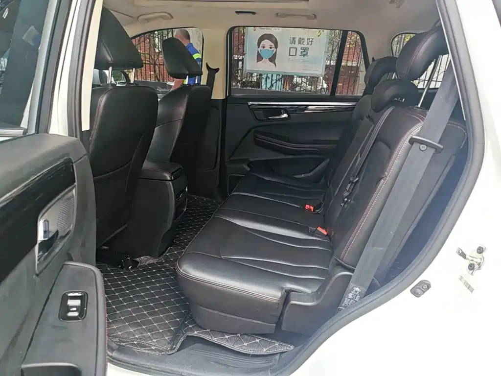 SWM Motor SWM G05 2019 2019 1.5T Automatic Luxury Model