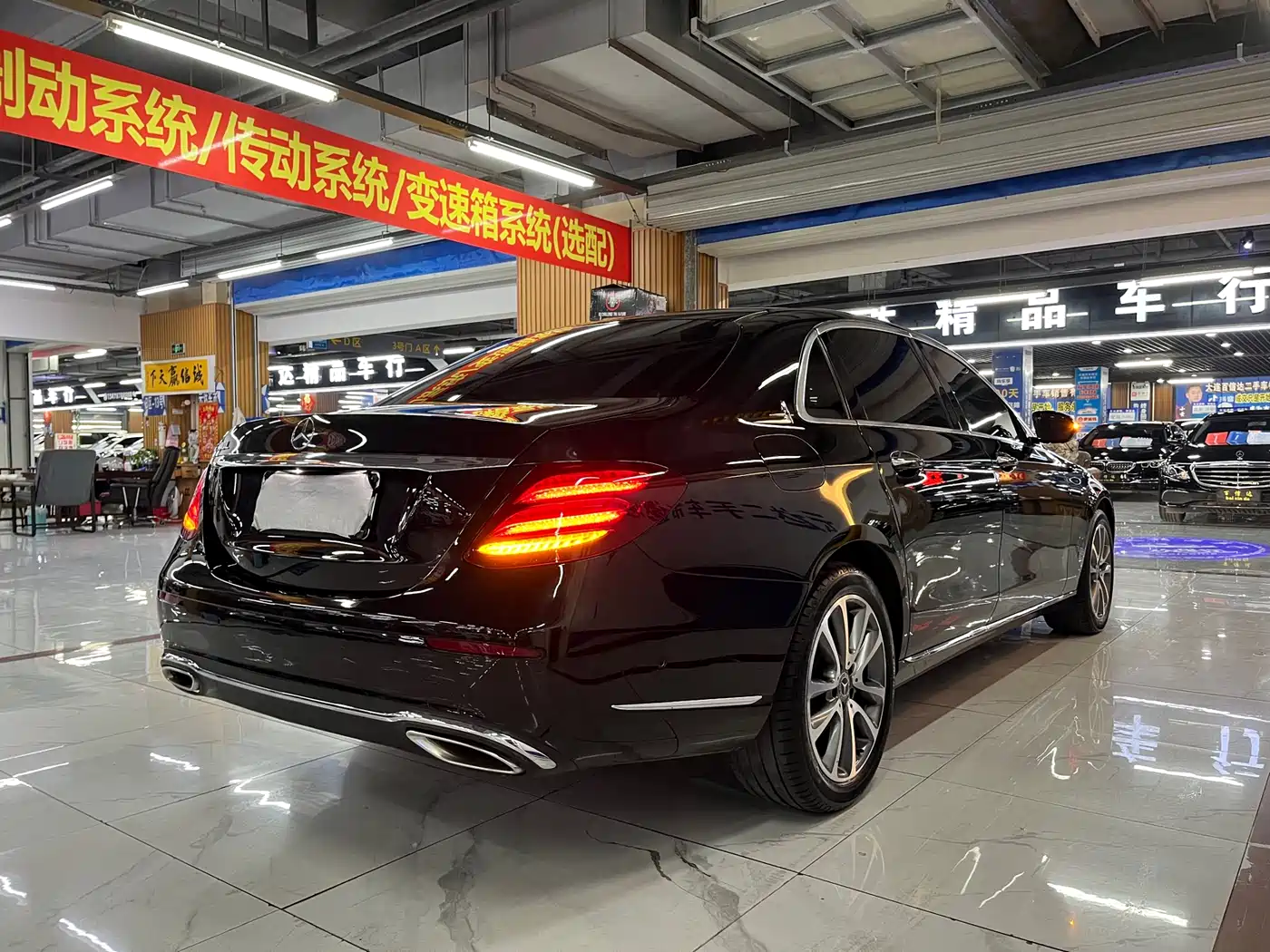 Mercedes-Benz E-Class 2019 E 300 L Fashion фото 5