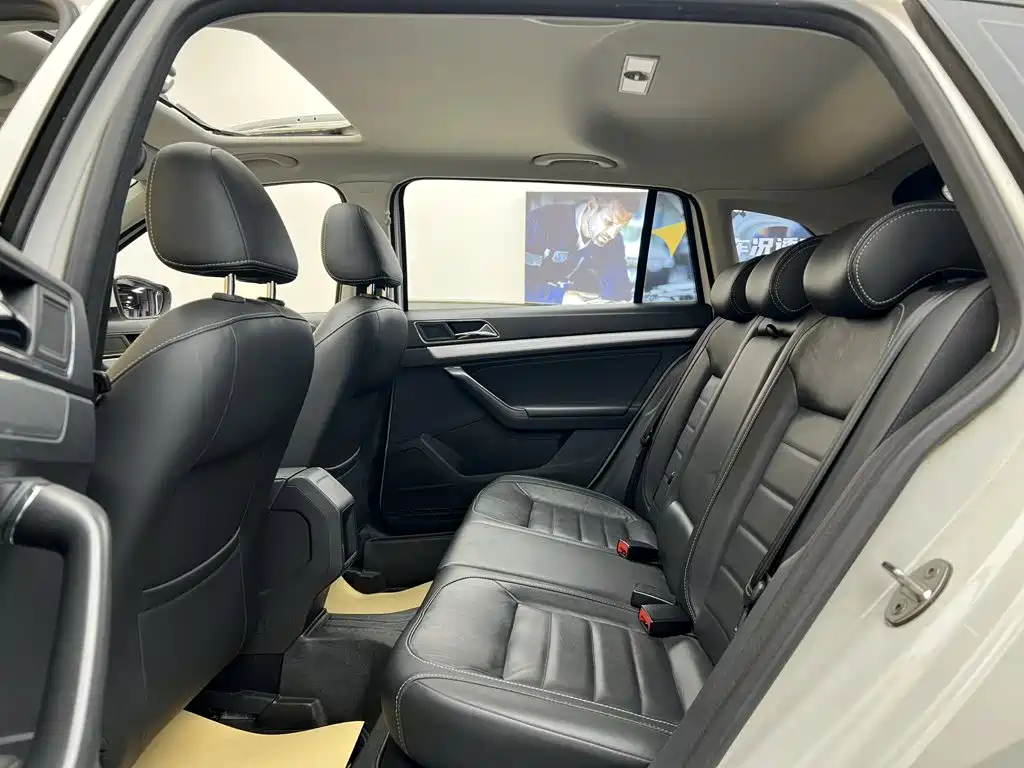 Volkswagen Lavida Tour 2017 2017 1.6L Automatic Comfort Edition