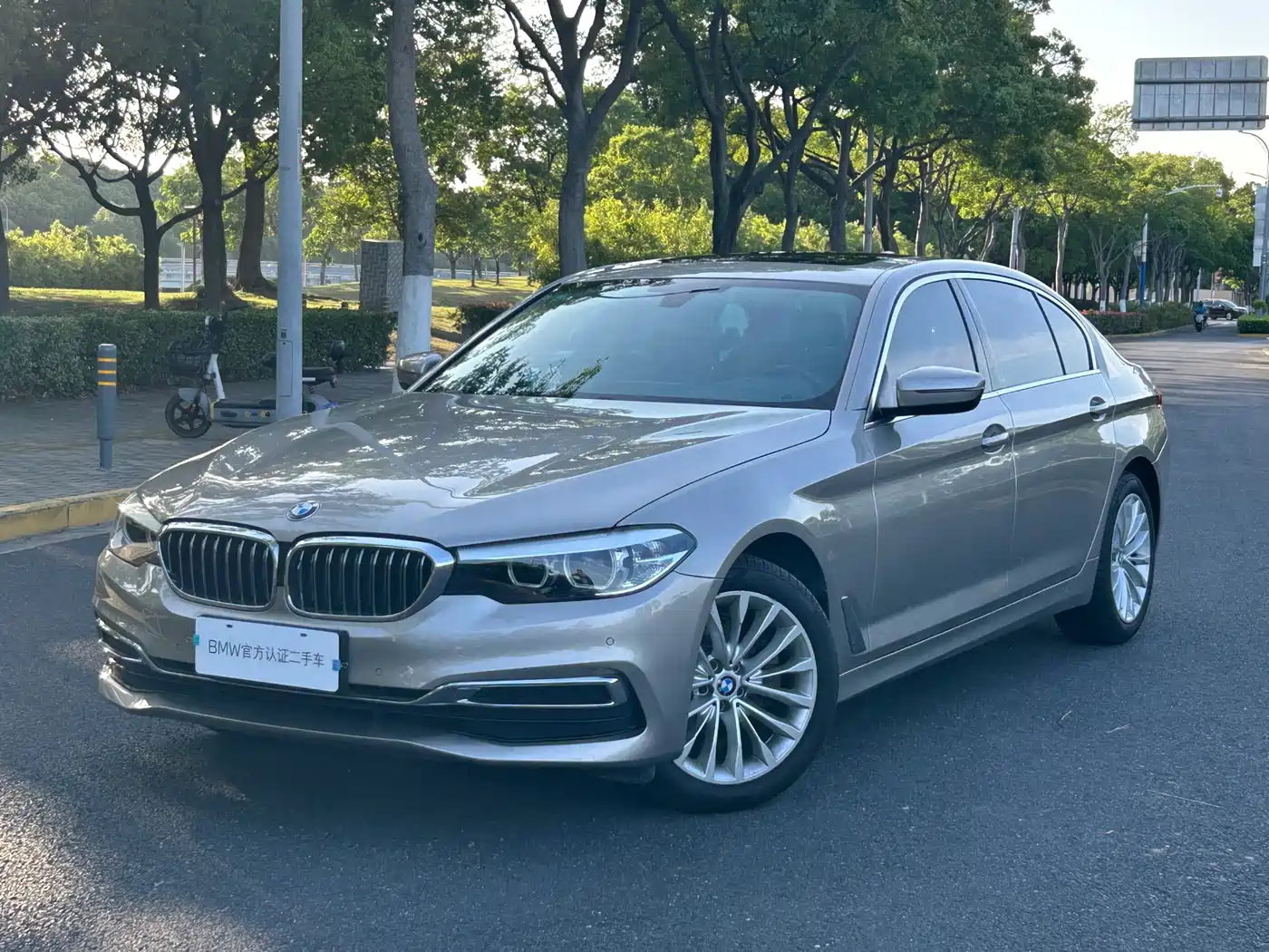 BMW 5 Series 2019 Facelift 525Li Luxury Package