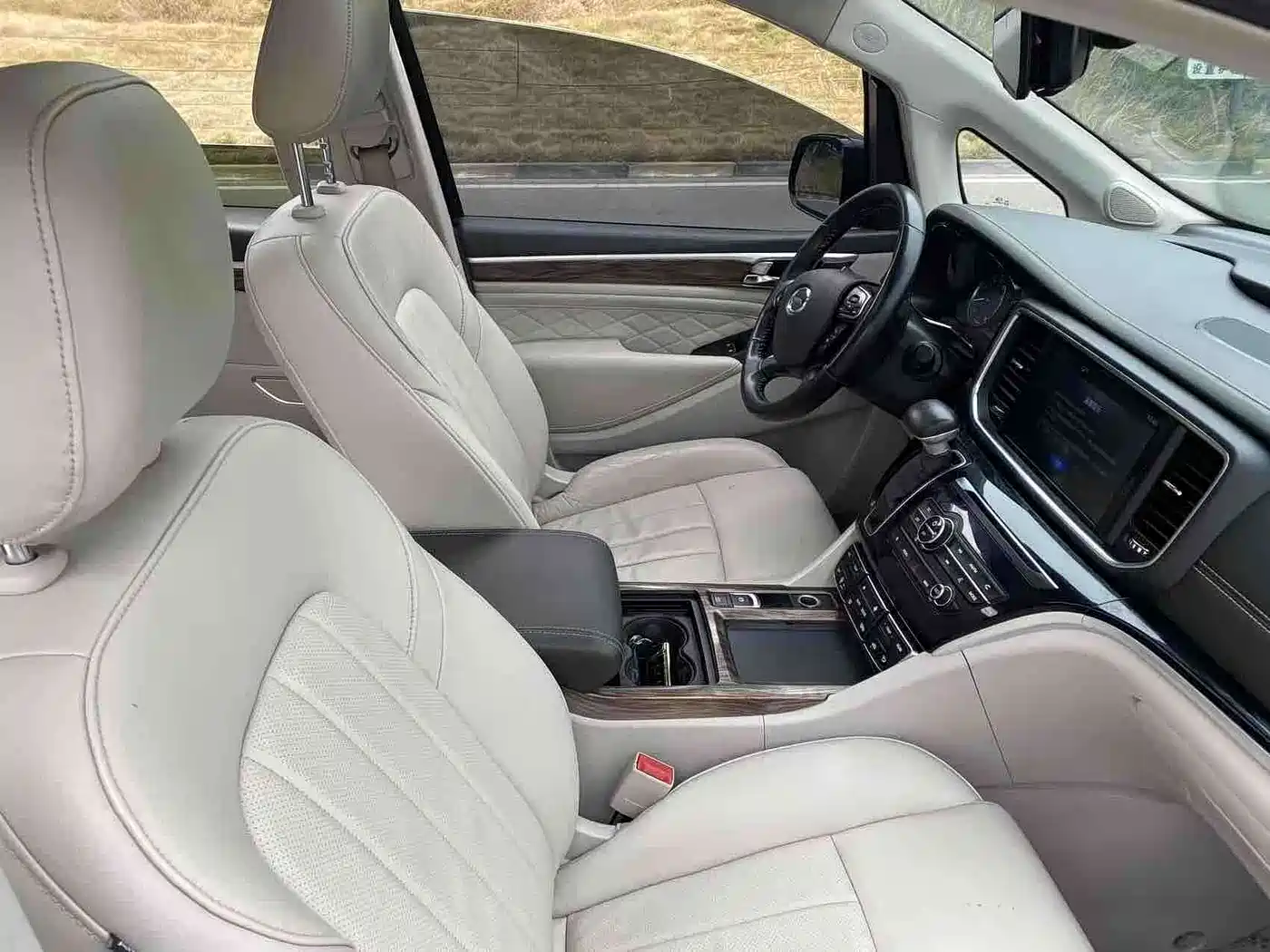 GAC Trumpchi Trumpchi M8 2018 320T Premium Edition фото 9