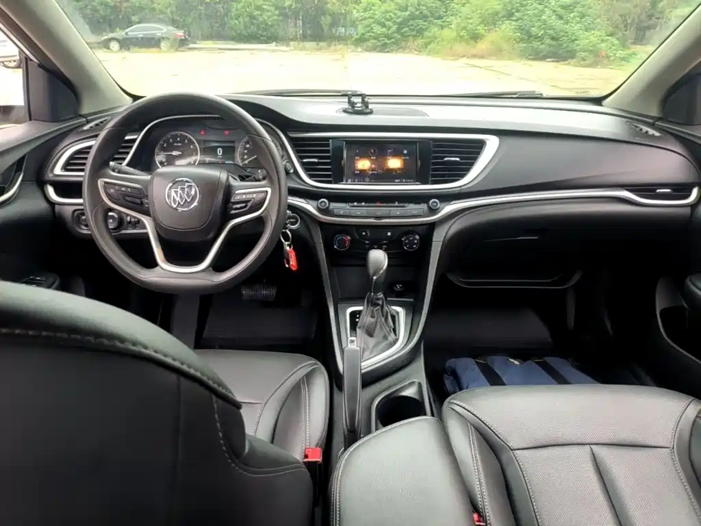Фото 10 - Buick Excelle