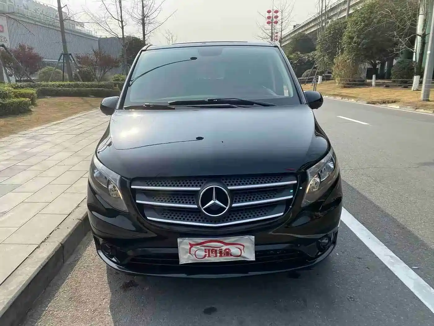 Mercedes-Benz Vito 2018 2.0T Business Edition China VI фото 2