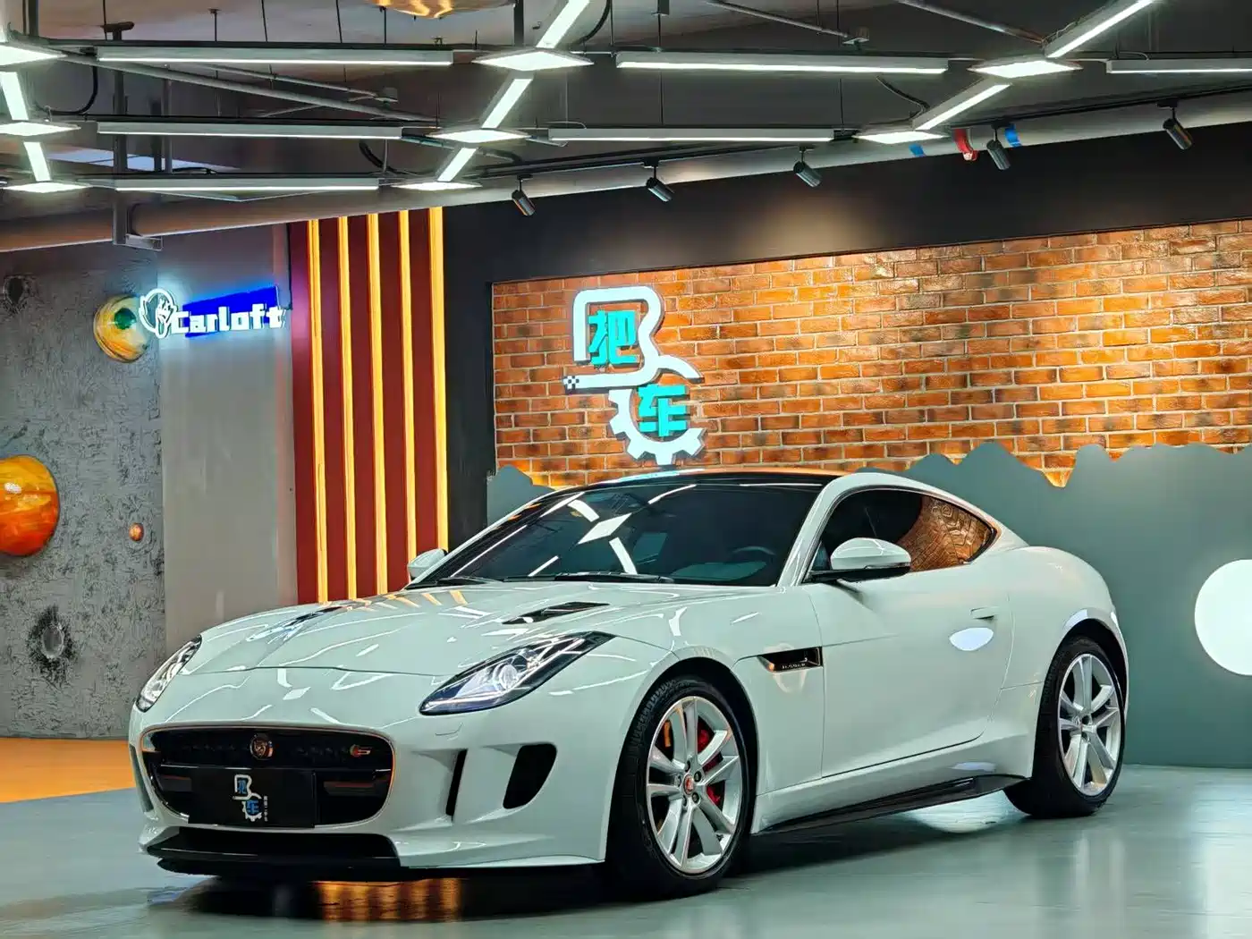 Фото 4 - Jaguar F-TYPE