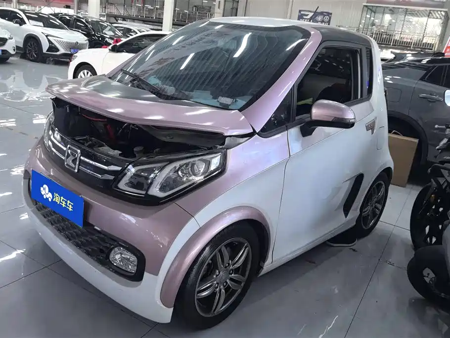 ZOTYE E200