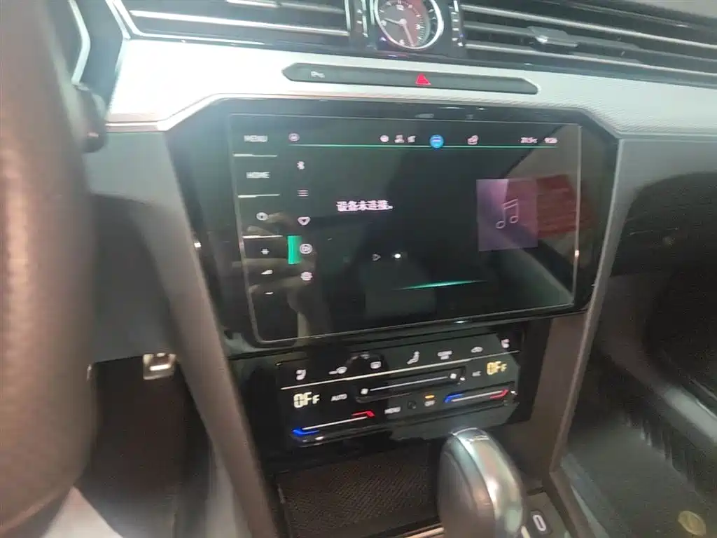 Volkswagen Magotan 2023 Model 2 Million Commemorative Edition 330TSI DSG Luxury фото 13