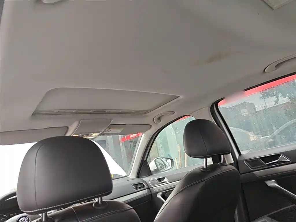 Volkswagen Lavida 2015 230TSI DSG Comfort Edition фото 18
