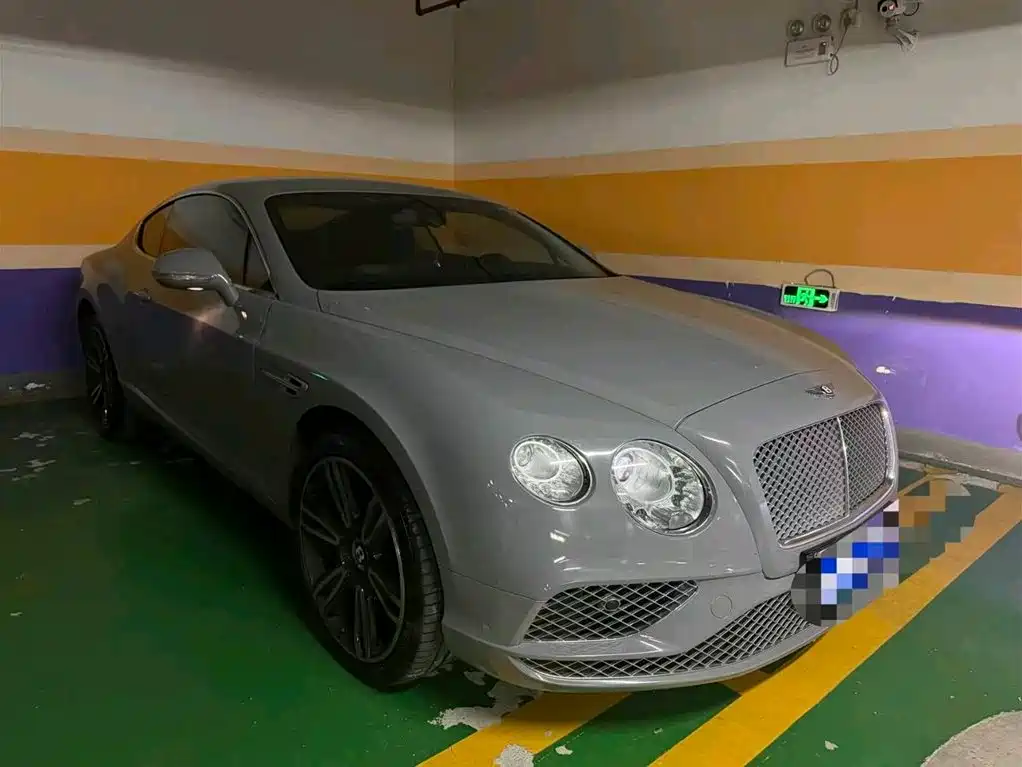 Фото 3 - Bentley Continental