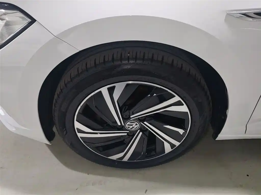 Volkswagen Sagitar 2021 280TSI DSG 30th Anniversary Edition фото 23