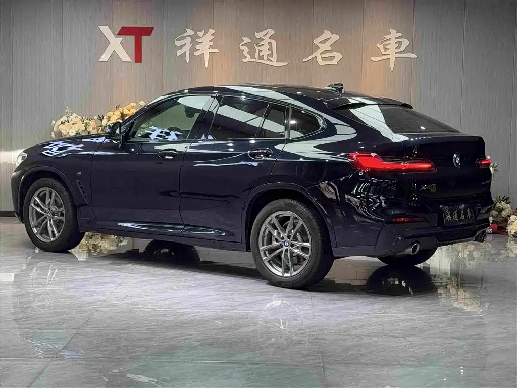 Фото 18 - BMW X4
