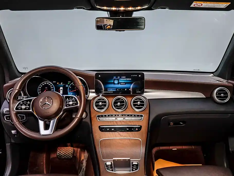 Mercedes-Benz GLC 2022 Facelift GLC 300 L 4MATIC Dynamic Collector's Edition фото 22