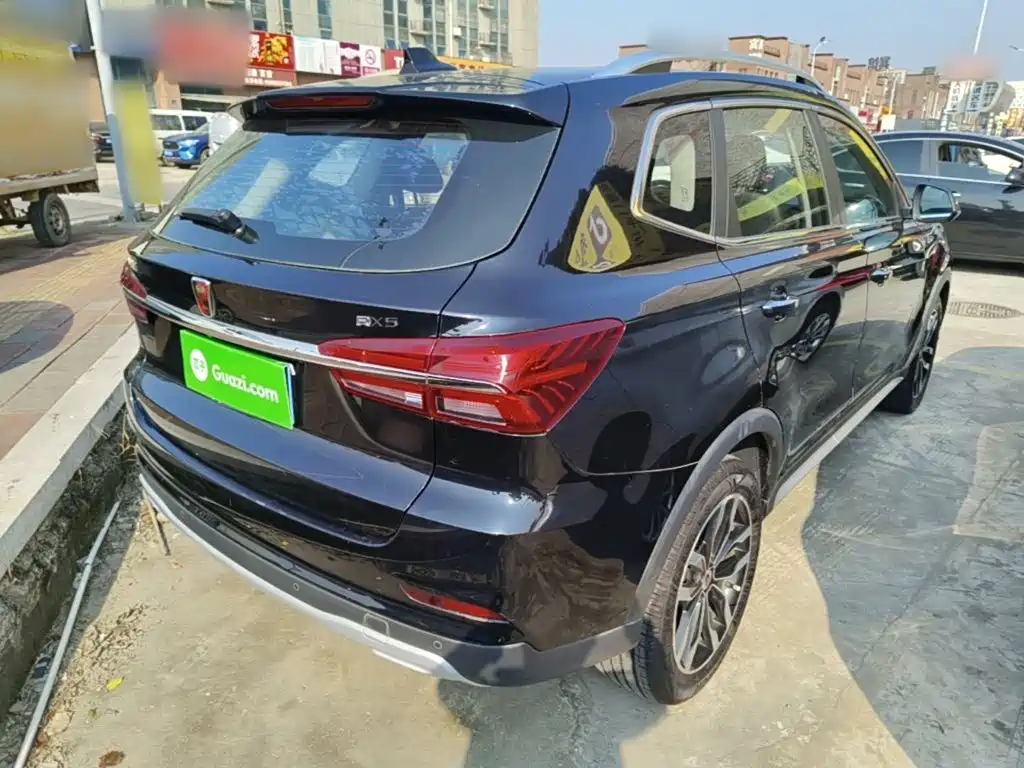 Фото 7 - Roewe RX5