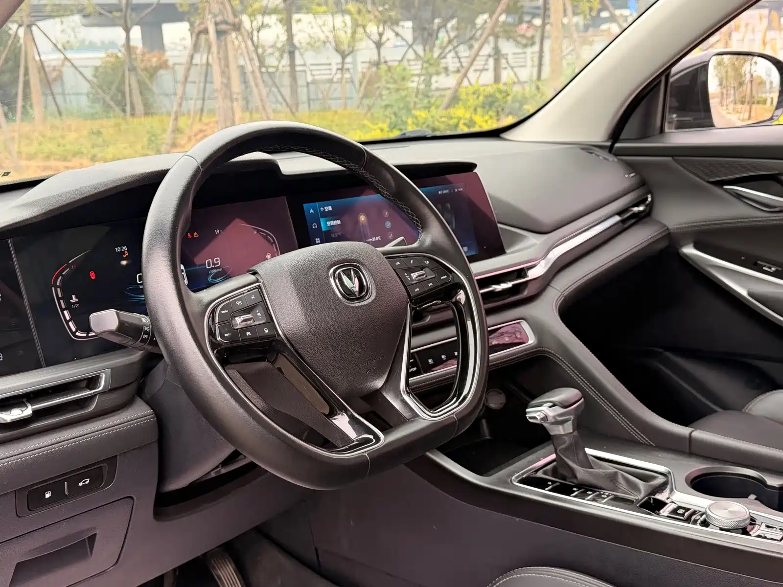 Фото 10 - Changan CS75 PLUS