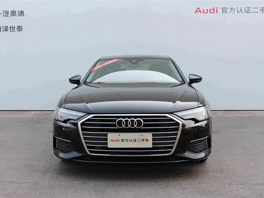 Фото 4 - Audi A6L