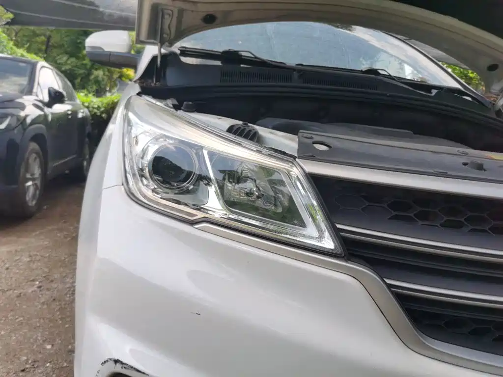 Baojun 730 2020 2019 1.5L Manual Fashion Edition 7-Seater China VI