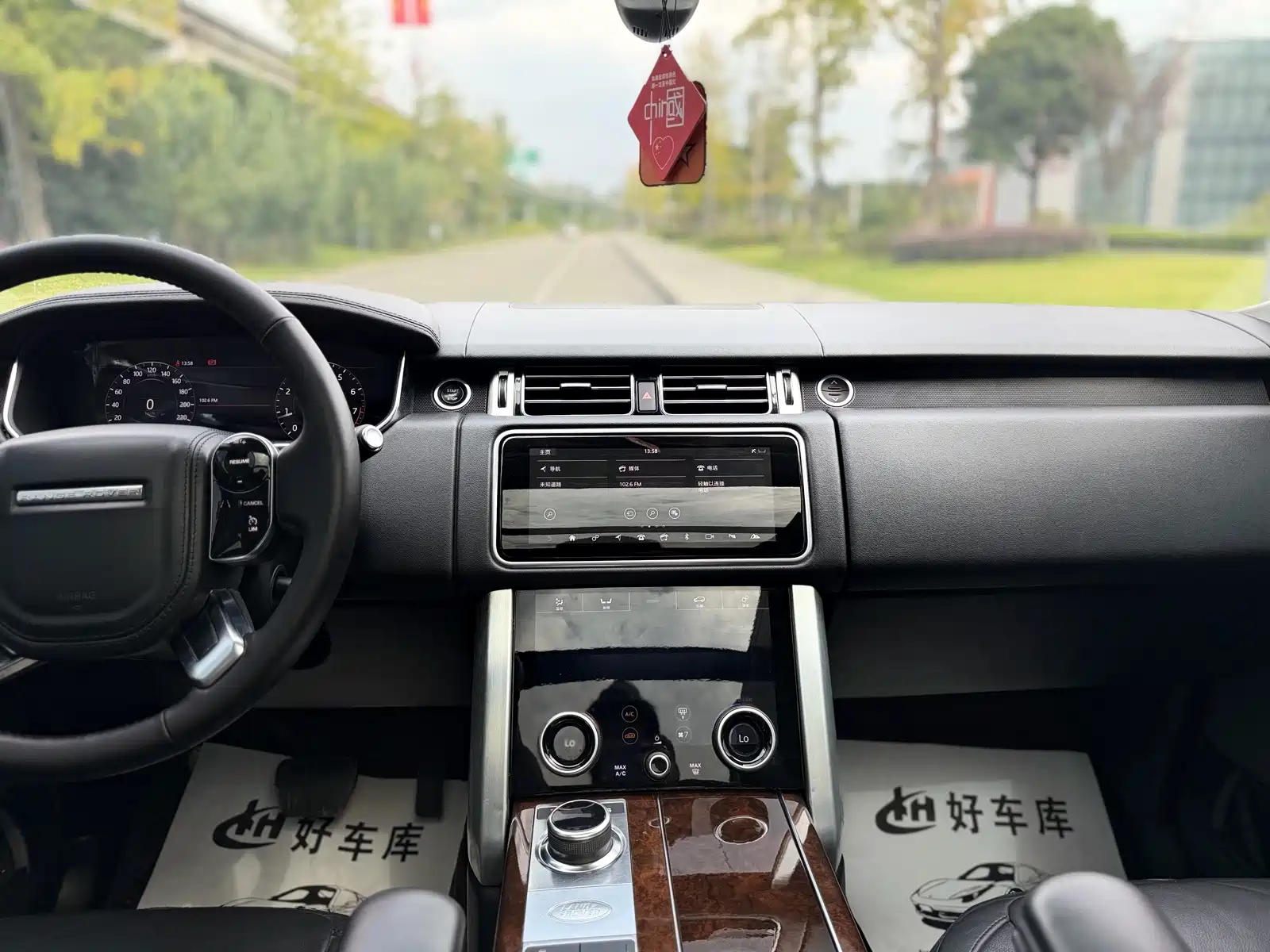 Фото 8 - Land Rover Range Rover