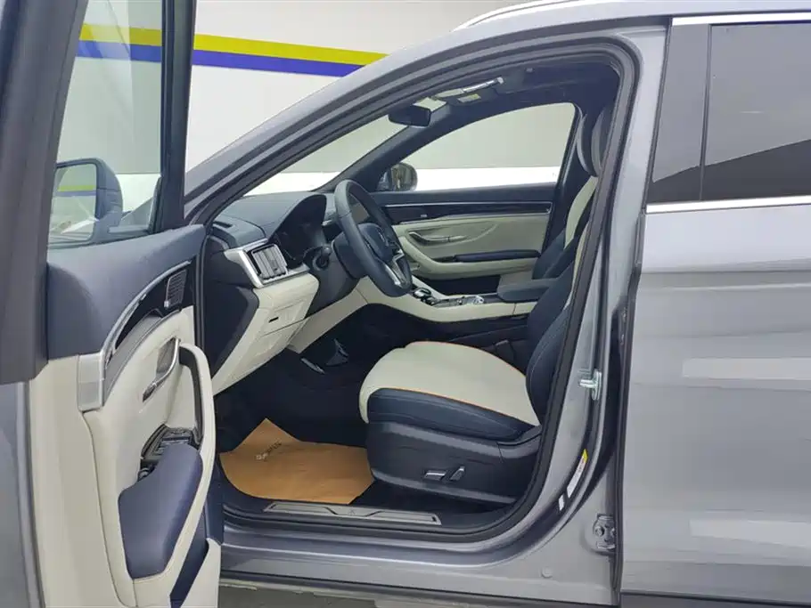 BYD Song PLUS PHEV 2021 DM-i 110KM Flagship PLUS фото 9