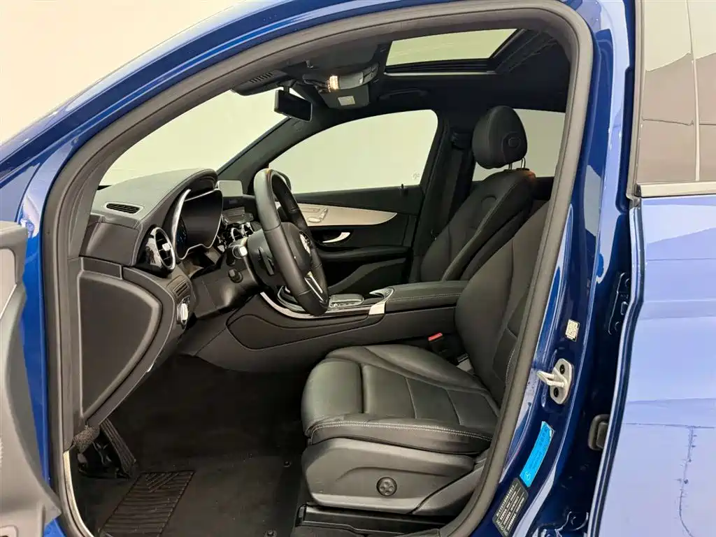 Mercedes-Benz GLC Coupe 2021 GLC 260 4MATIC Coupe SUV фото 15