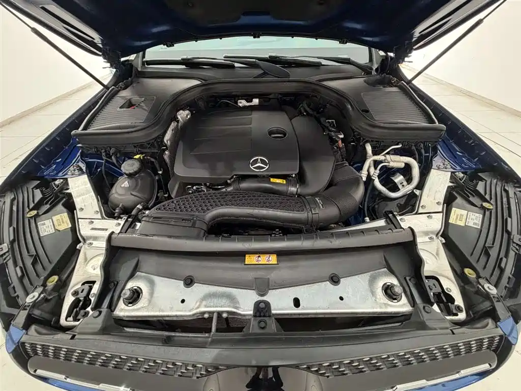 Mercedes-Benz GLC Coupe 2021 GLC 260 4MATIC Coupe SUV фото 18