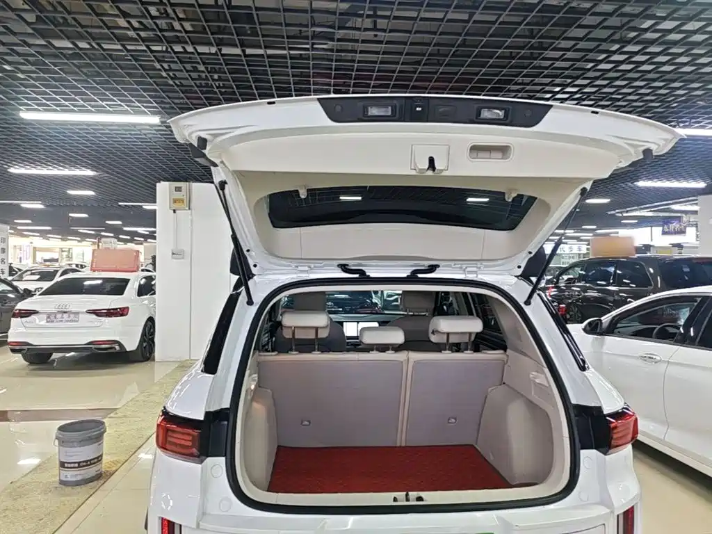 Geely ICON 2023 2023 Model 1.5TD Chocolate Deluxe Edition