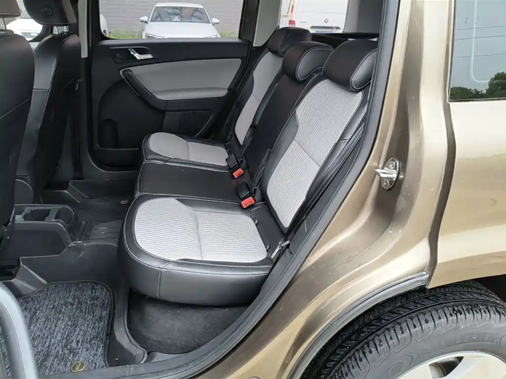 Škoda Yeti 2017 TSI280 DSG Advance фото 17