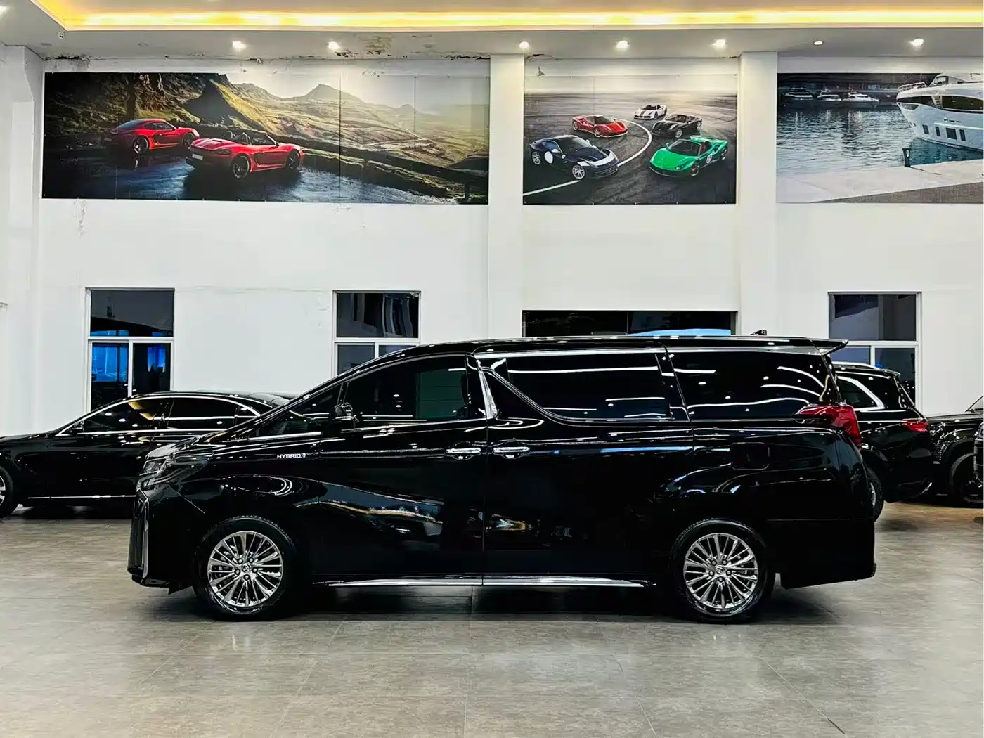 Toyota Alphard 2021 Hybrid 2.5L Ultimate фото 3