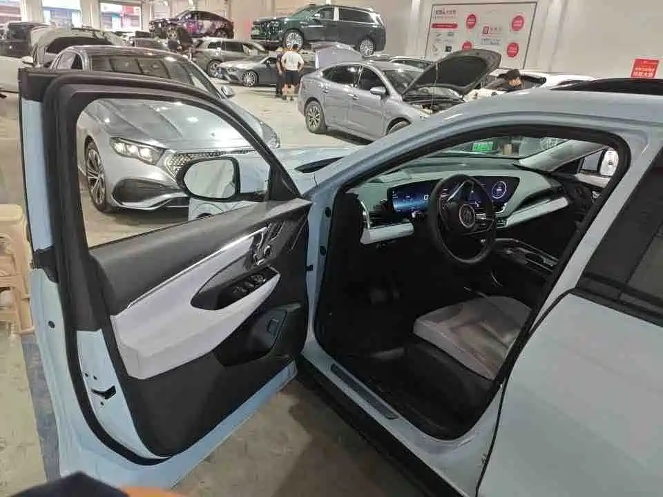 Buick E5 2023 2023 Premium Standard Range Edition