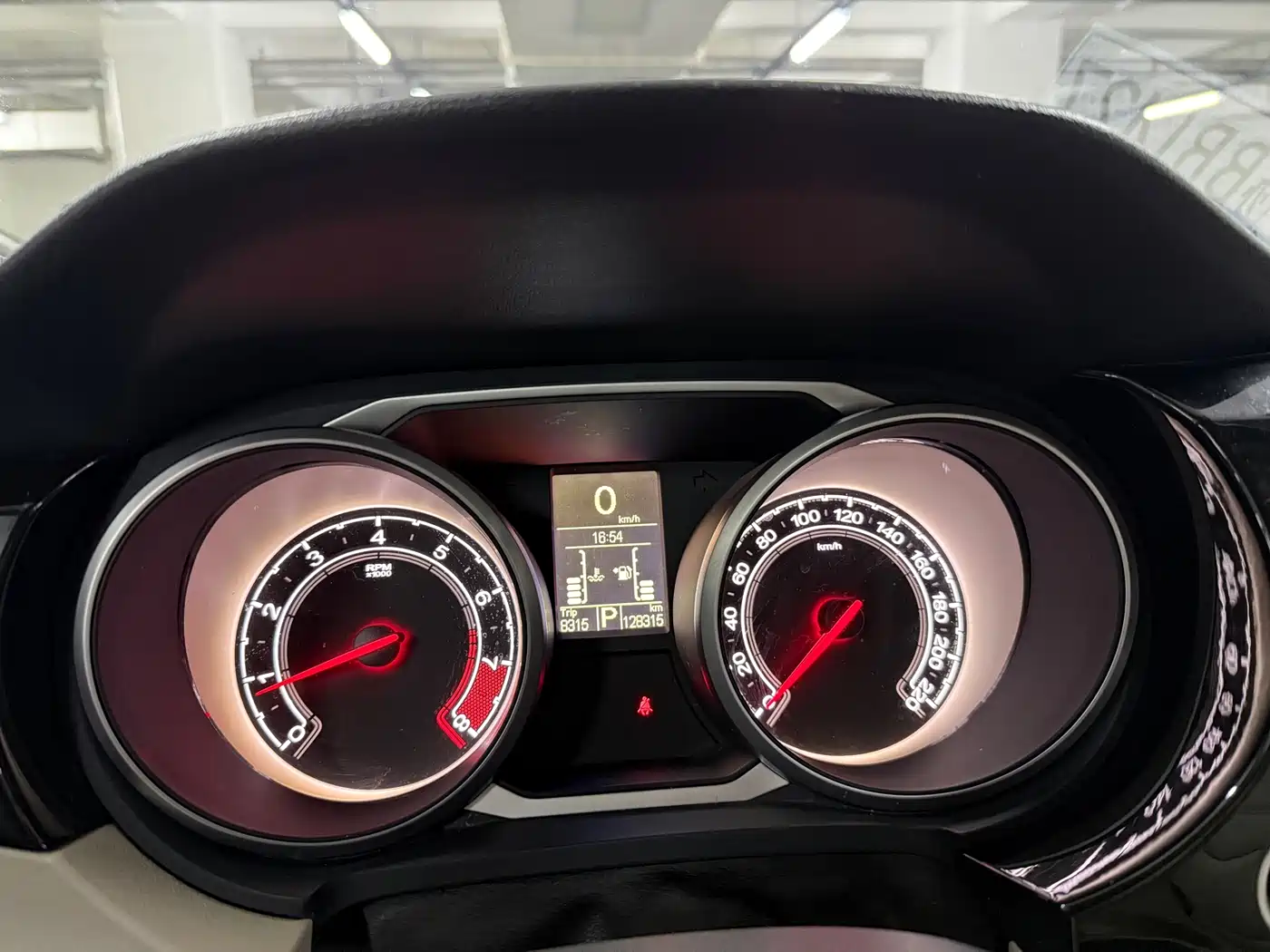 MG Roewe RX5 2017 2016 1.5TGI TST Luxury Edition