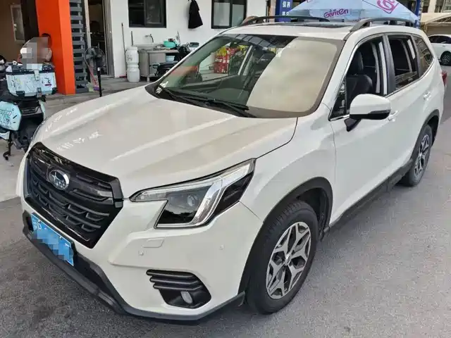 Subaru Forester 2.0i AWD, Люкс, EyeSight