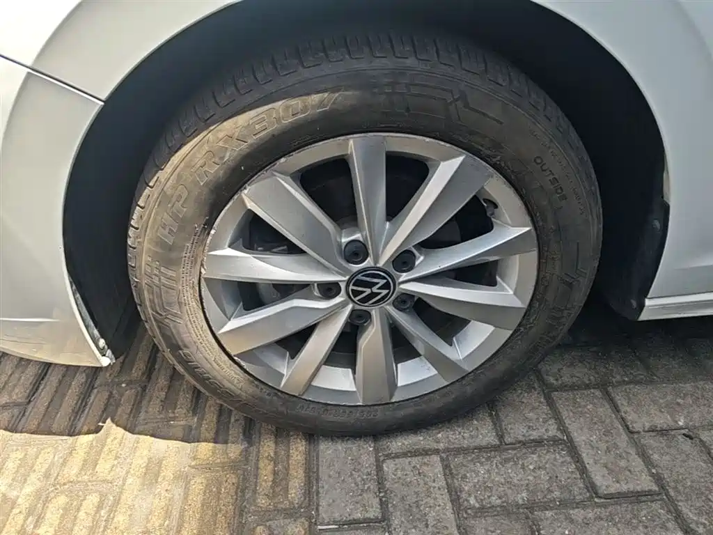 Volkswagen Bora 2021 1.5L Automatic Elite Smart Edition фото 23