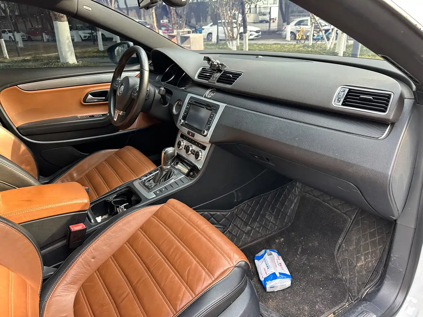 Volkswagen FAW-Volkswagen CC 2016 Model 2.0TSI Luxury фото 19