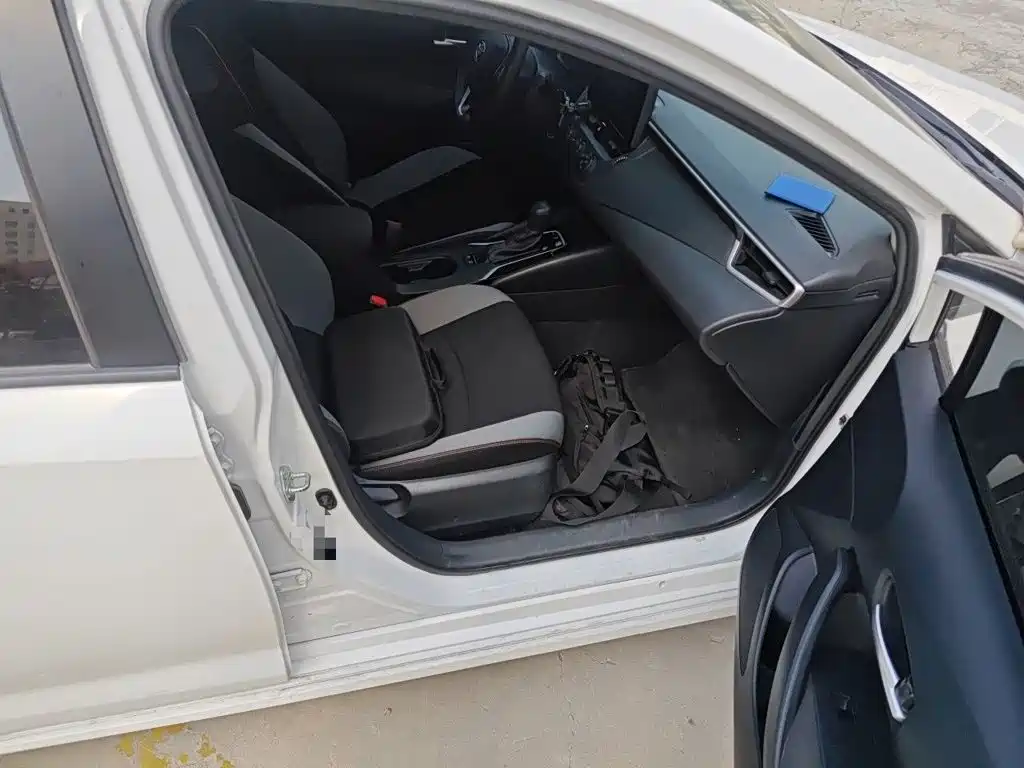 Photo 20 - Toyota Corolla