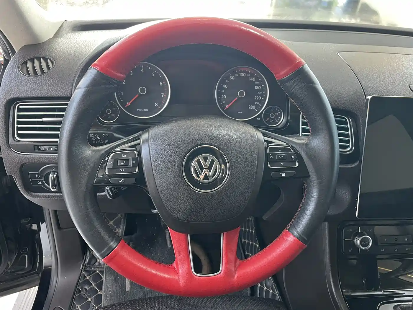 Volkswagen Touareg 2017 2017 3.0TSI Explorer Edition