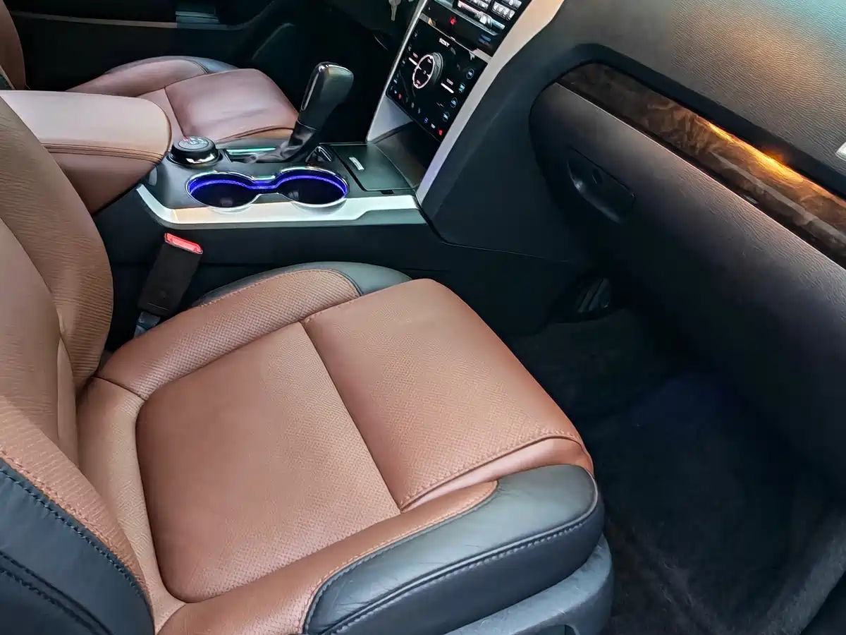 Ford Explorer (Import) 2015 2013 3.5L Premium Edition