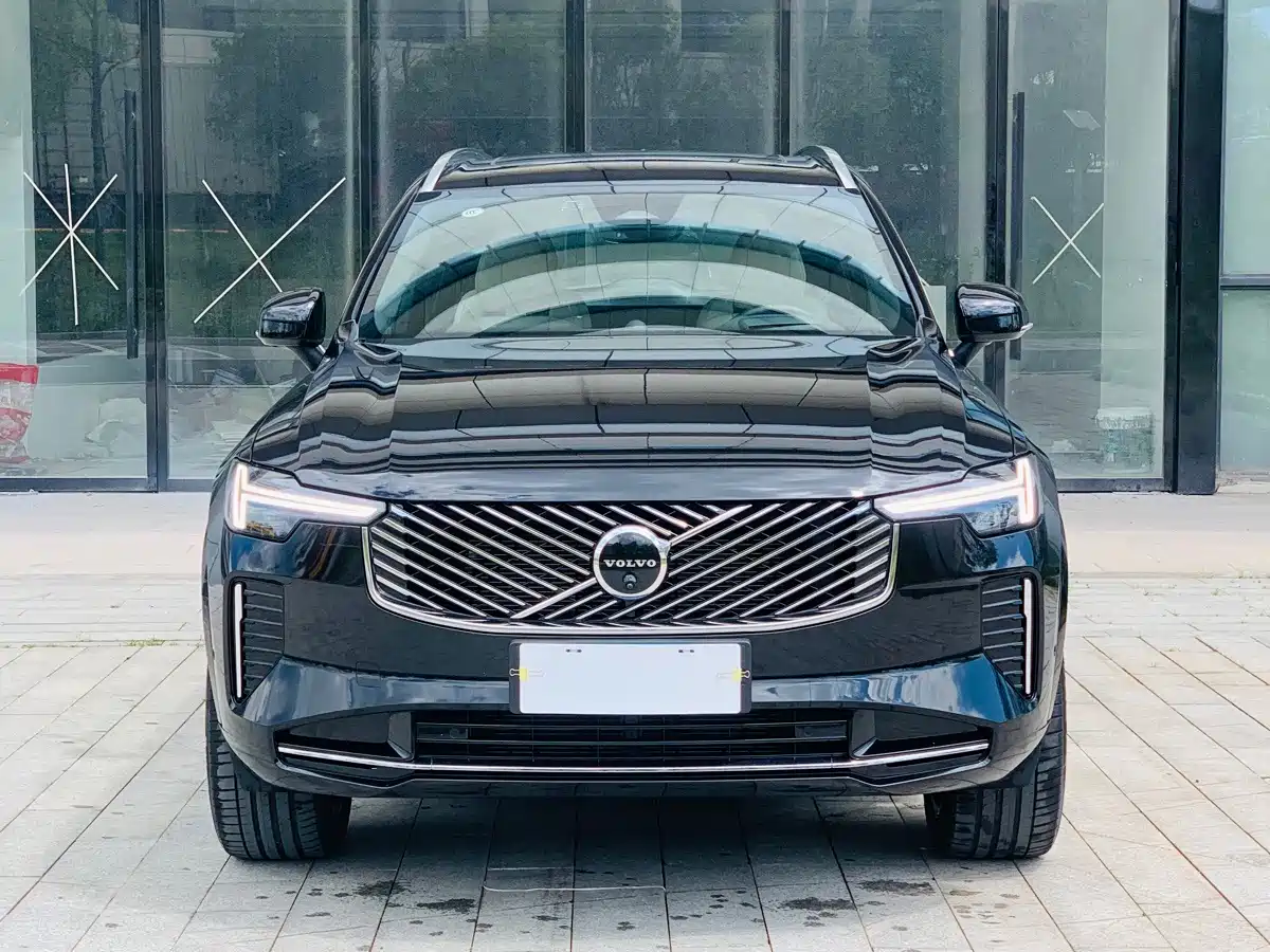 2025 Volvo XC90