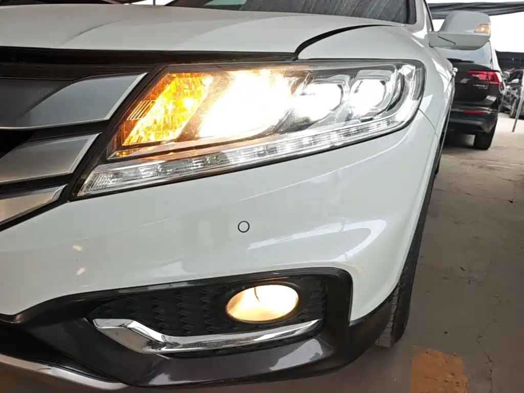 Photo 24 - Honda Crosstour