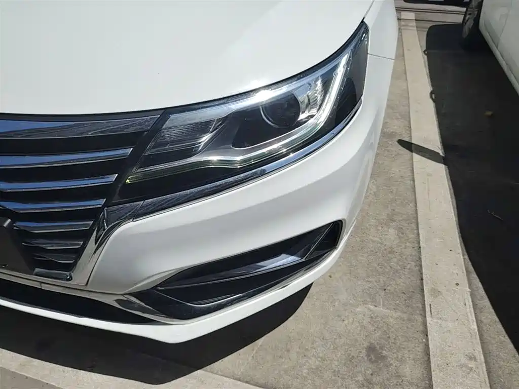 Roewe i6 2019 2020 PLUS 1.6L Manual 4G Connected Glory Flagship Edition