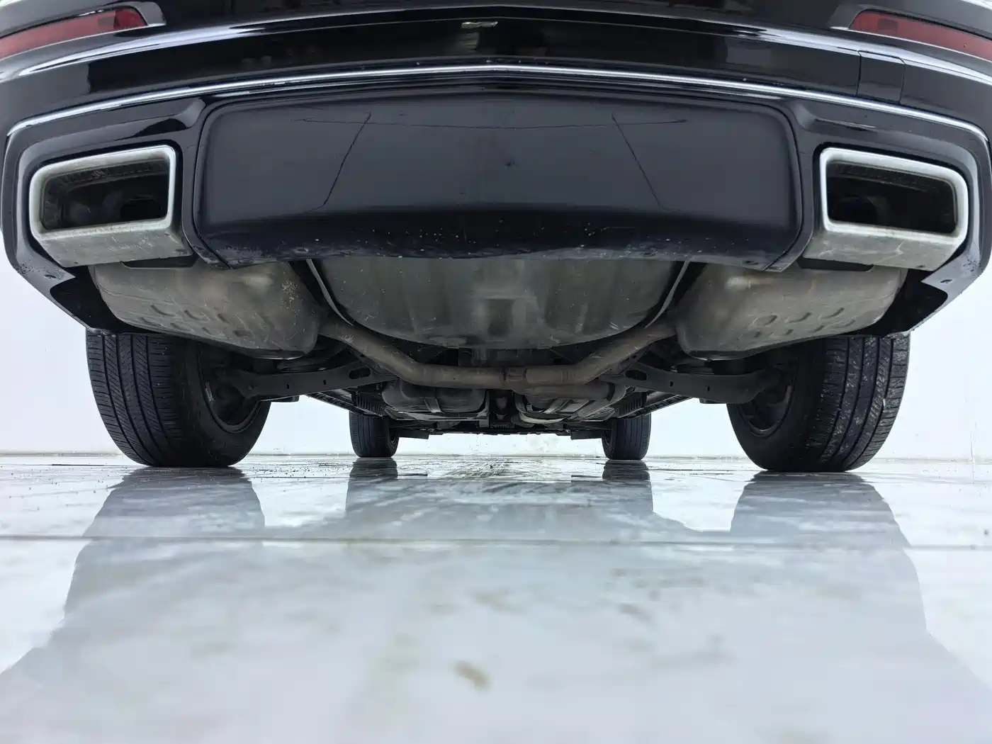 Photo 30 - Cadillac XT6