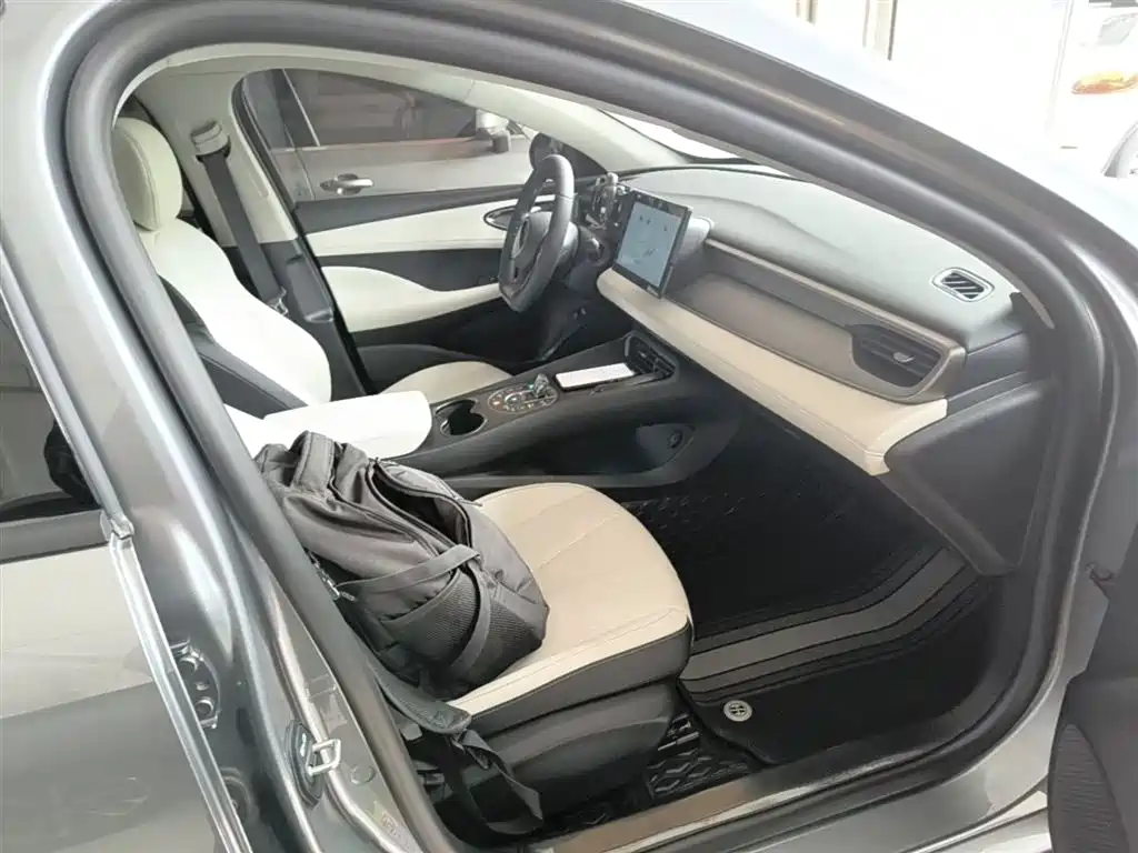 BYD Hai Bao 05 DM-i 2025 DM-i Smart Drive Edition 55KM Luxury фото 25