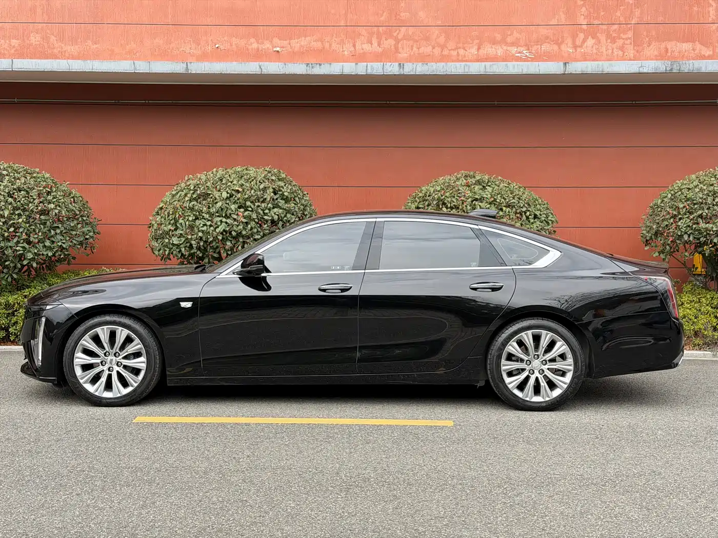 CADILLAC CT6