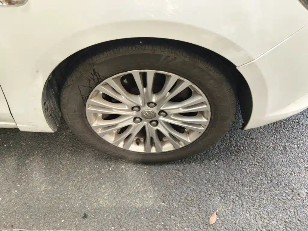 Photo 8 - Buick Excelle