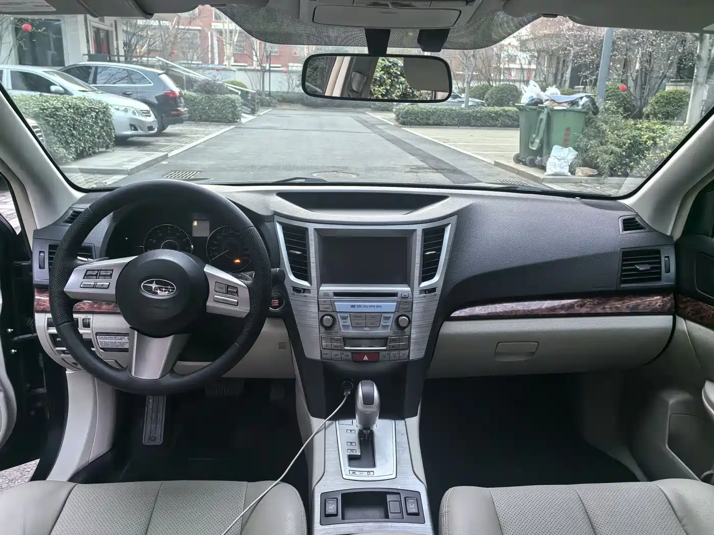 Subaru Legacy 2010 2.5i Luxury Navigation Edition фото 10