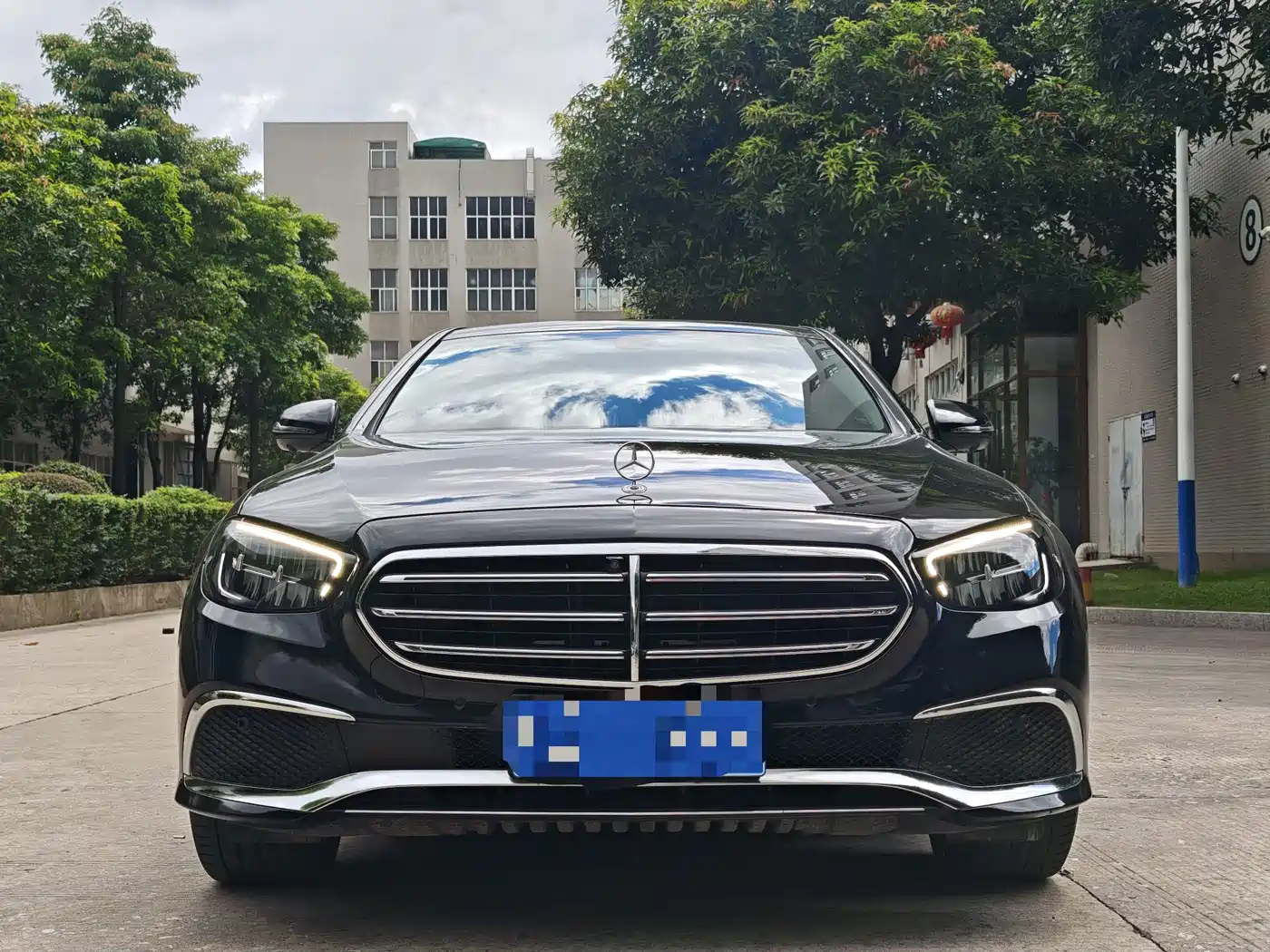 Mercedes-Benz E-Class 2023 E 300 L Fashion фото 2