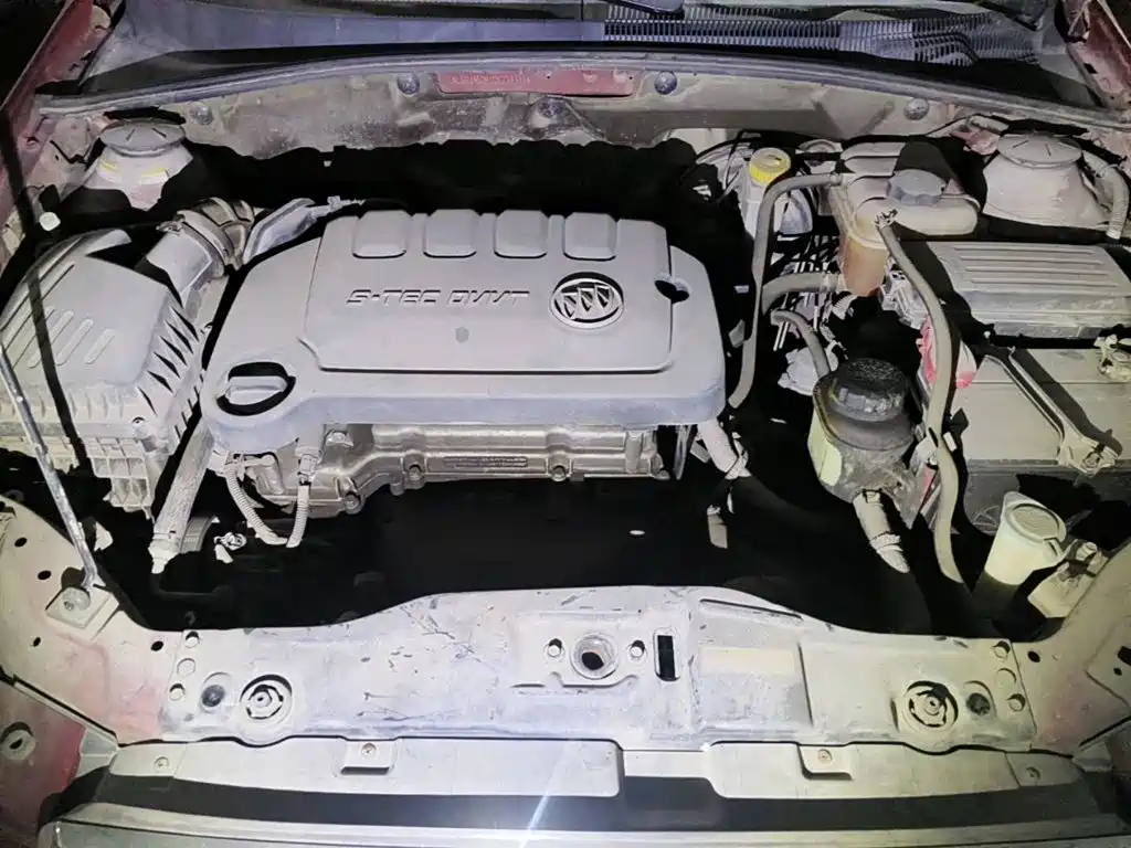 Photo 3 - Buick Excelle