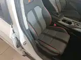 Фото 25 - Geely Coolray