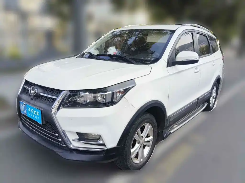 BAIC Huansu S3 2016 2016 S3L 1.5L Manual Premium